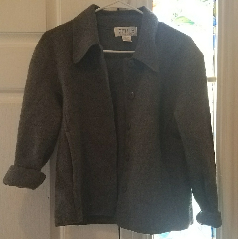 Cropped wool jacket